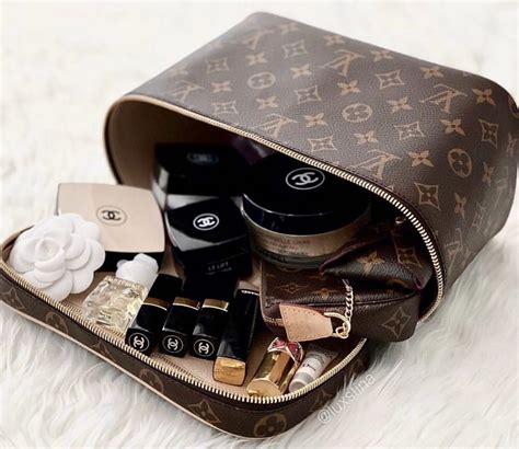 louis vuitton makeup bag large|designer makeup bags louis vuitton.